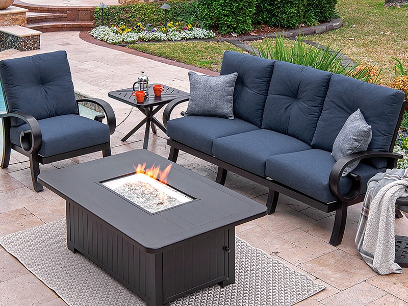 Brązowe aluminium w kolorze przesilenia z poduszkami 4-częściowa grupa z głębokimi siedzeniami i paleniskiem
